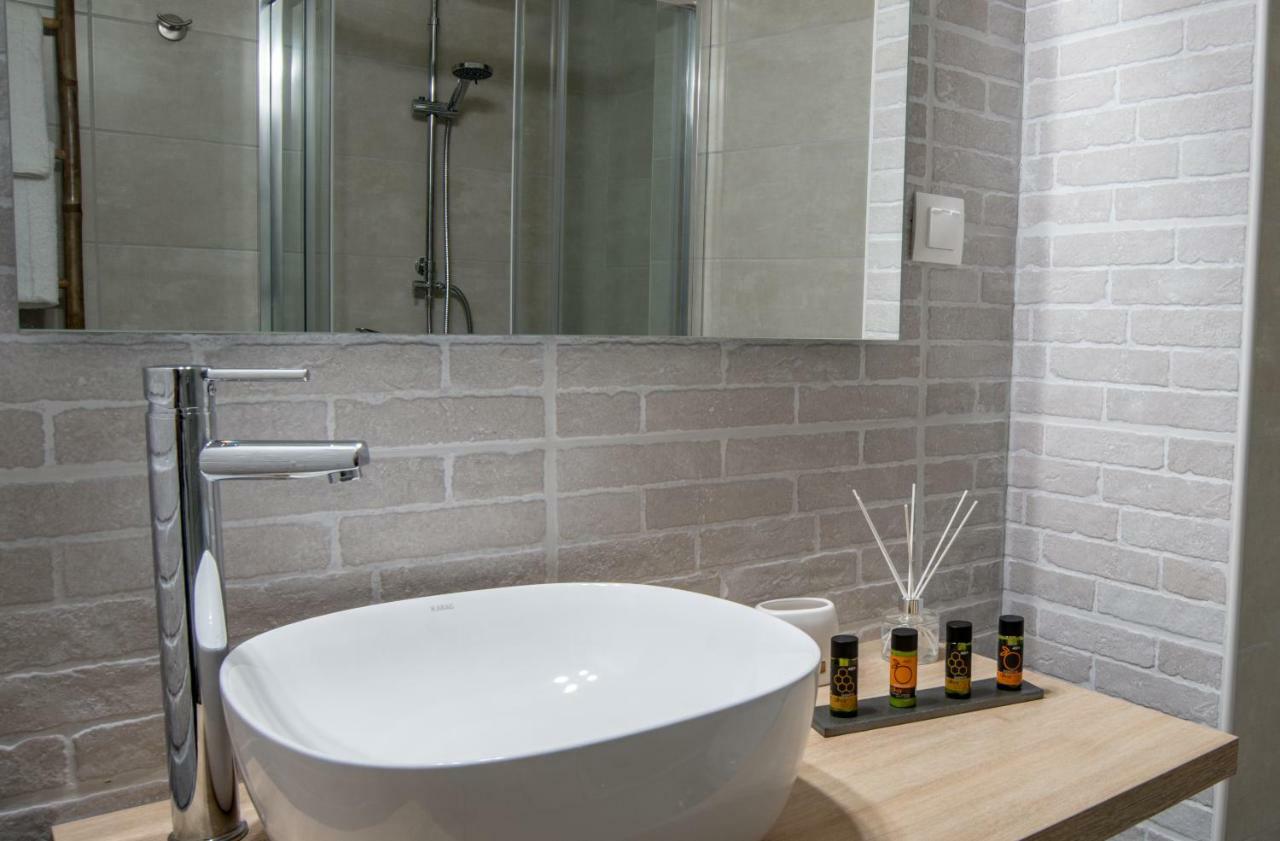 Aelia Apartments Ханья Экстерьер фото