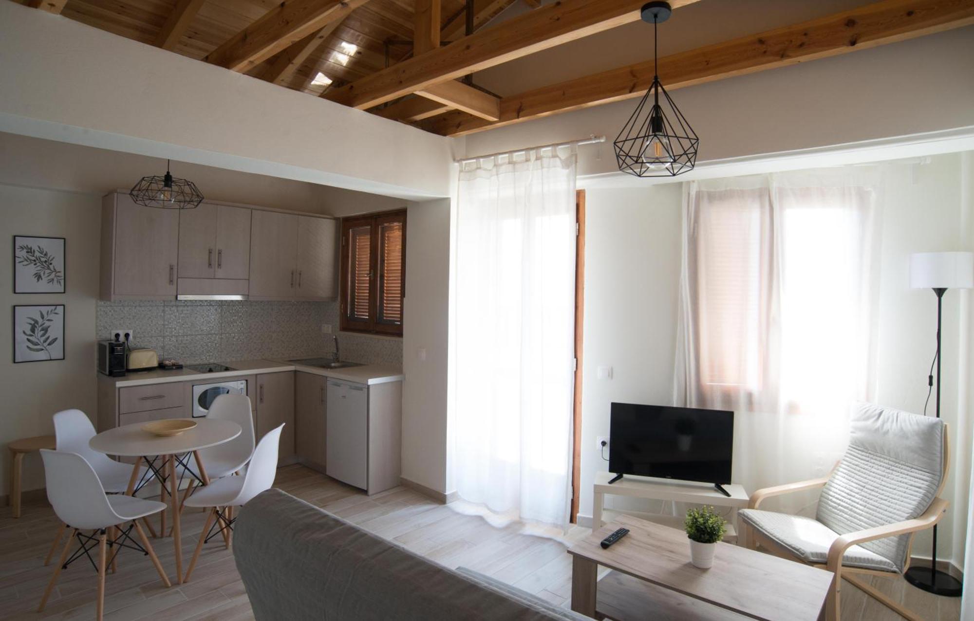 Aelia Apartments Ханья Экстерьер фото