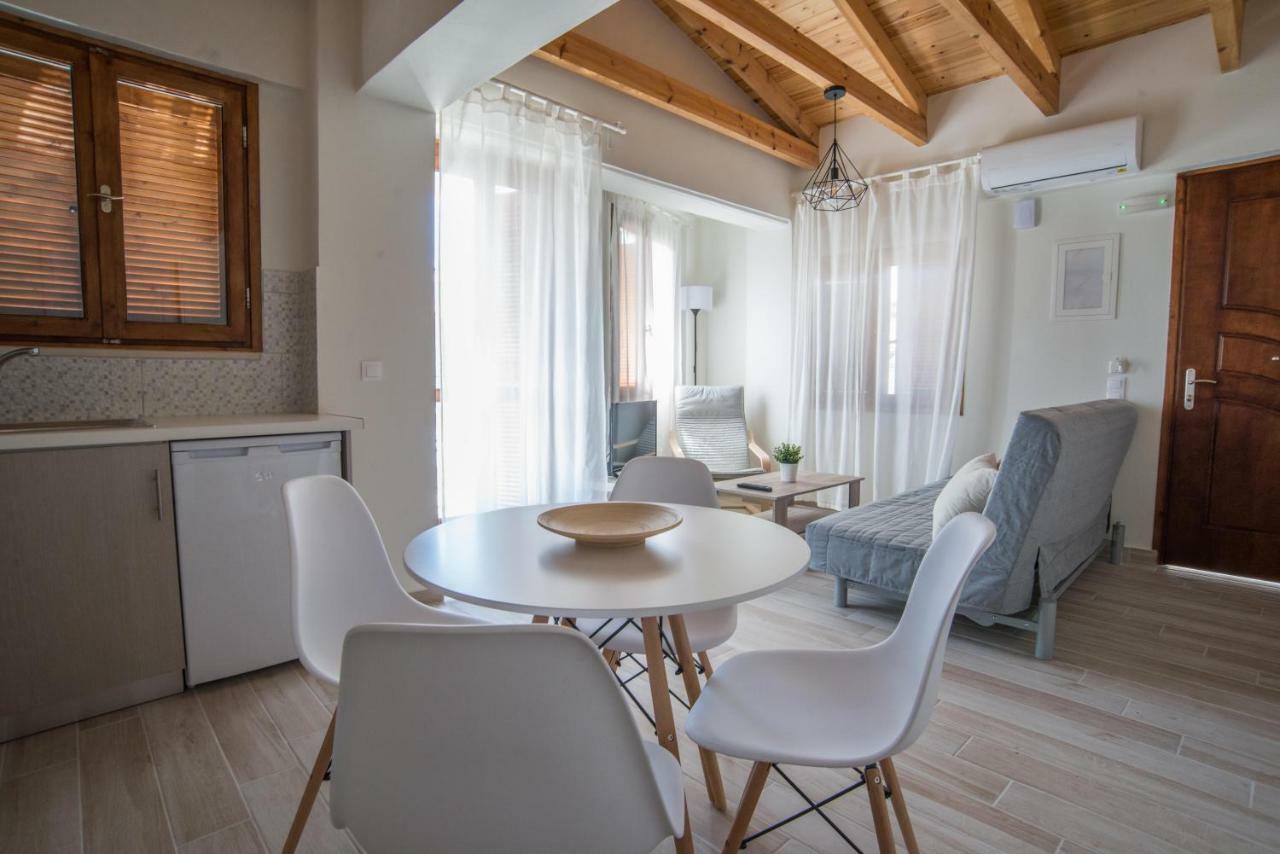 Aelia Apartments Ханья Экстерьер фото